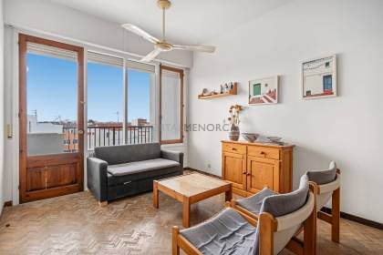 Apartment on Passeig de Sant Nicolau, with lift and south-facing orientation