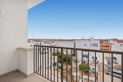 Apartment on Passeig de Sant Nicolau, with lift and south-facing orientation