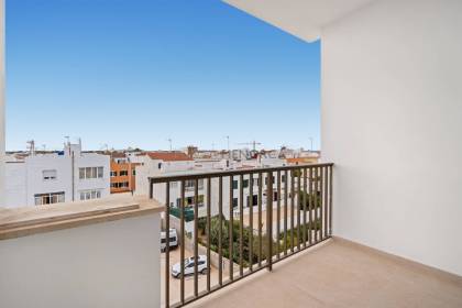 Apartment on Passeig de Sant Nicolau, with lift and south-facing orientation