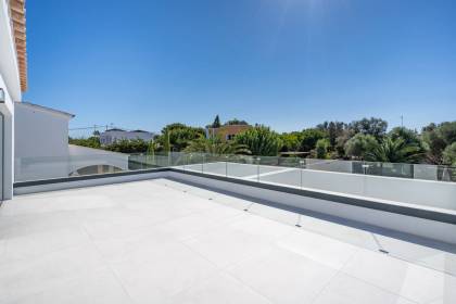 Attractive villa with swimming pool in Sa Caleta