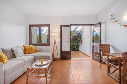 Semi-detached villa with garden in Cala Blanca