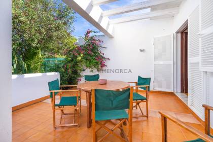 Semi-detached villa with garden in Cala Blanca