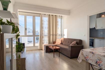 Amplio piso en zona Paseo Marítimo