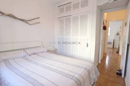 Apartamento en Playas de Fornells con vistas al mar.