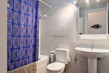 Apartamento en Playas de Fornells con vistas al mar.
