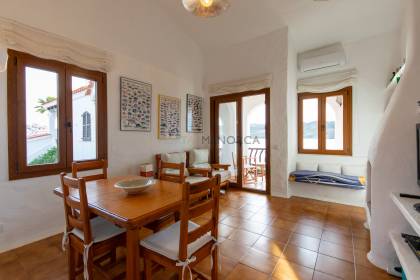 Front line apartment in Playas de Fornells.
