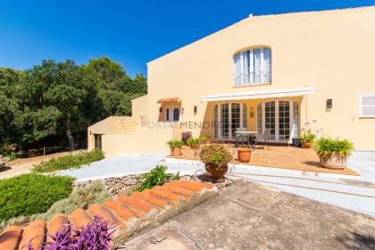 Estupenda casa de campo con terreno en Es Mercadal