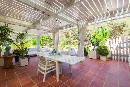 Estupenda casa de campo con terreno en Es Mercadal