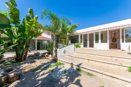 Estupenda casa de campo con terreno en Es Mercadal