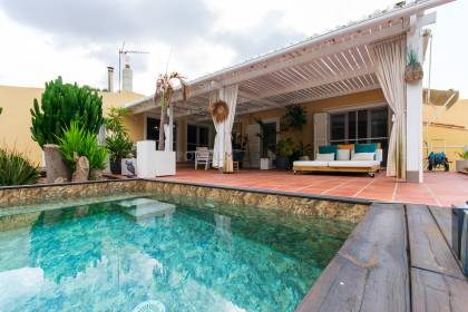Estupenda casa de campo con terreno en Es Mercadal