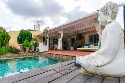 Estupenda casa de campo con terreno en Es Mercadal