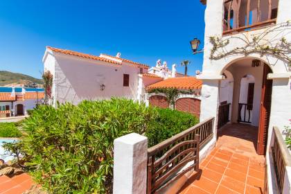 Charming sea view apartment in Playas de Fornells.