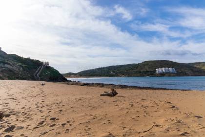 Bonito apartamento con vistas al mar en Playas de Fornells.