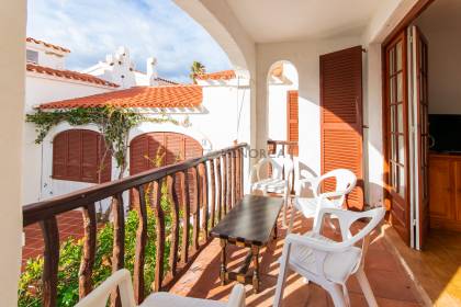 Bonito apartamento con vistas al mar en Playas de Fornells.