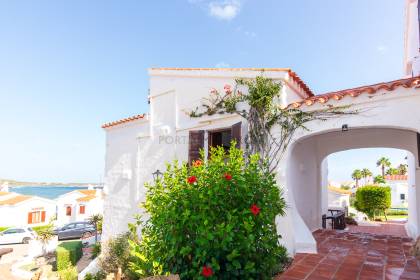 Apartamento con vistas al mar en Playas de Fornells