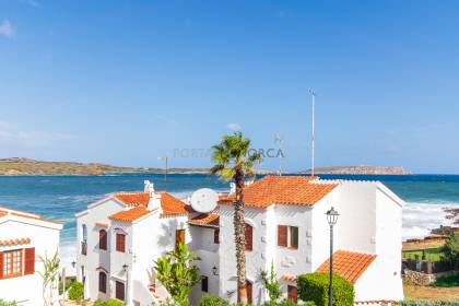 Apartment with sea views in Playas de Fornells