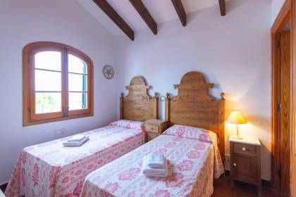 Lovely villa with pool and sea views in Playas de Fornells