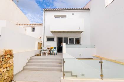 Newly built house with pool near the centre of Alaior