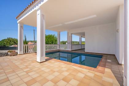 Cómoda casa de campo con piscina en La Argentina