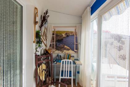 Casa adosada de dos dormitorios en venta en Cales Coves