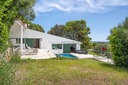 Chalet con piscina y fabulosas vistas al mar en Santo Tomas