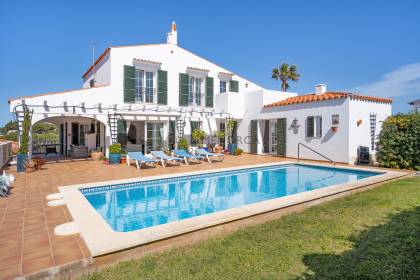 Villa individuelle avec vue sur la mer à Addaia