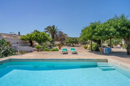 Spectacular country finca with land in Alaior