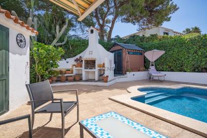 Villa confortable avec piscine en vente à Addaia