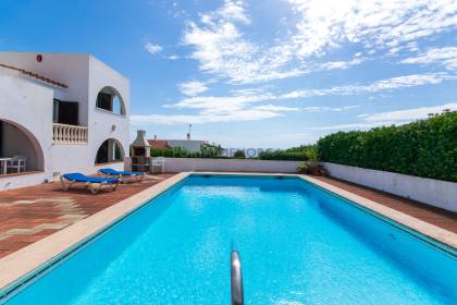 Lovely villa with sea views and pool in S'Algar