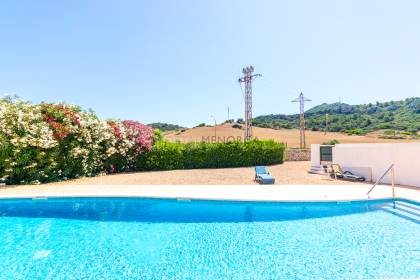 Rez-de-chaussée avec terrasse et piscine en vente à Mercadal