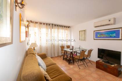 Pleasant ground floor flat with parking and storage room in Mercadal