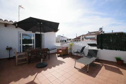 Renovated three bedroom house with terrace in Mahon