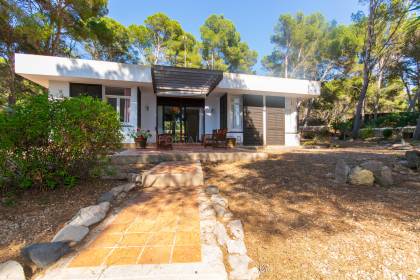 Práctico chalet en una sola planta cerca del mar en Son Parc