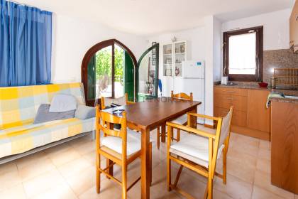 Beautiful apartment with communal pool in Cales Piques