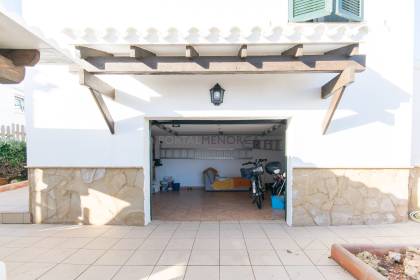 Casa unifamiliar con garaje cerca del mar en Fornells