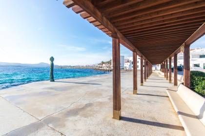 Casa unifamiliar con garaje cerca del mar en Fornells
