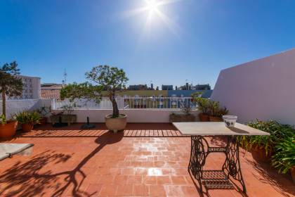 Estupendo ático con gran terraza en venta en Mahon