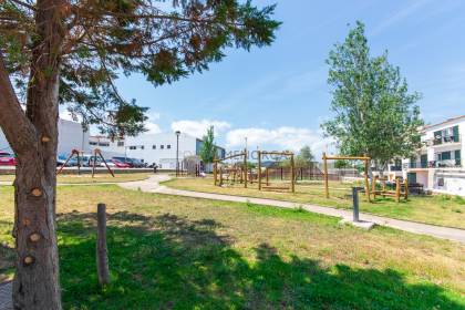 Appartement triplex avec patio et parking à Es Mercadal