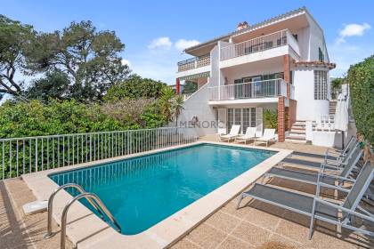 Villa avec piscine et licence touristique à Cala Galdana