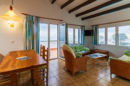 Chalet de 5 dormitorios con piscina y vistas al mar a la venta en S'Algar