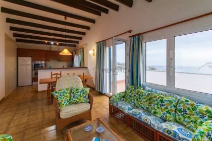 Chalet de 5 dormitorios con piscina y vistas al mar a la venta en S'Algar