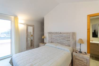 Chalet de 5 dormitorios con piscina y vistas al mar a la venta en S'Algar
