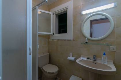 Chalet de 5 dormitorios con piscina y vistas al mar a la venta en S'Algar