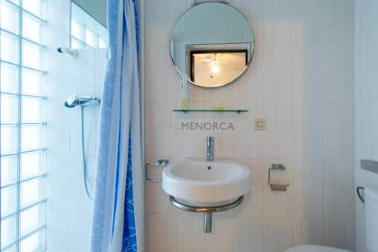 Chalet de 5 dormitorios con piscina y vistas al mar a la venta en S'Algar