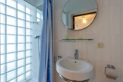 Chalet de 5 dormitorios con piscina y vistas al mar a la venta en S'Algar