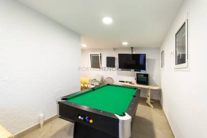 Chalet de 5 dormitorios con piscina y vistas al mar a la venta en S'Algar