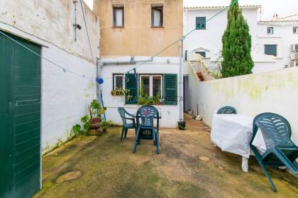Practical ground floor house with patio in Es Mercadal