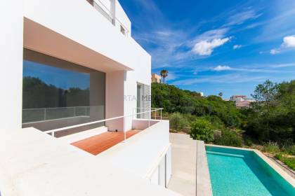 Magnifique maison neuve de créateurs à Cala Llonga