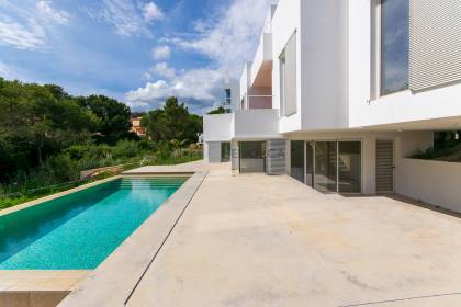 Magnifique maison neuve de créateurs à Cala Llonga