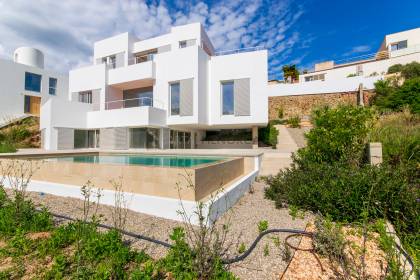 Magnifique maison neuve de créateurs à Cala Llonga